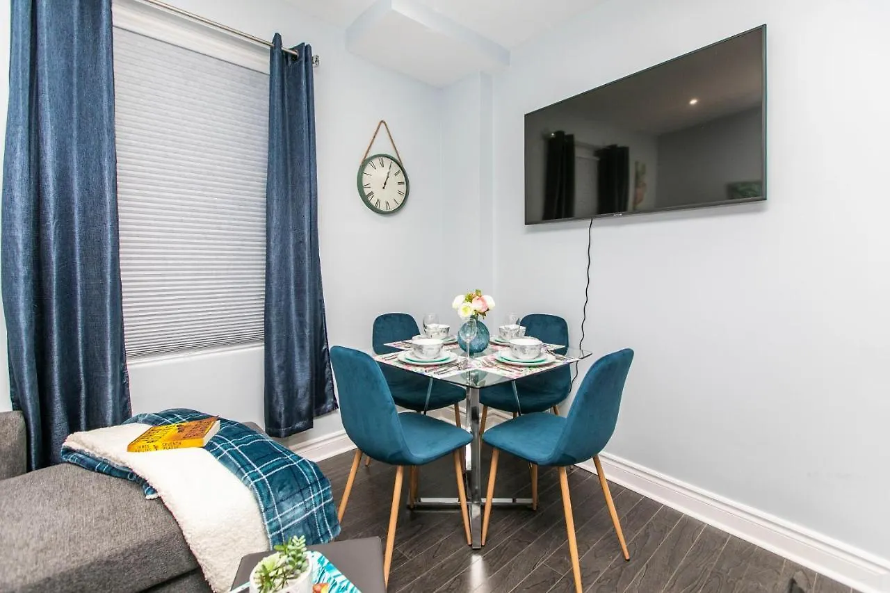 Newly Renovated 2Br Units - Near Little Italy Apartment Ottawa