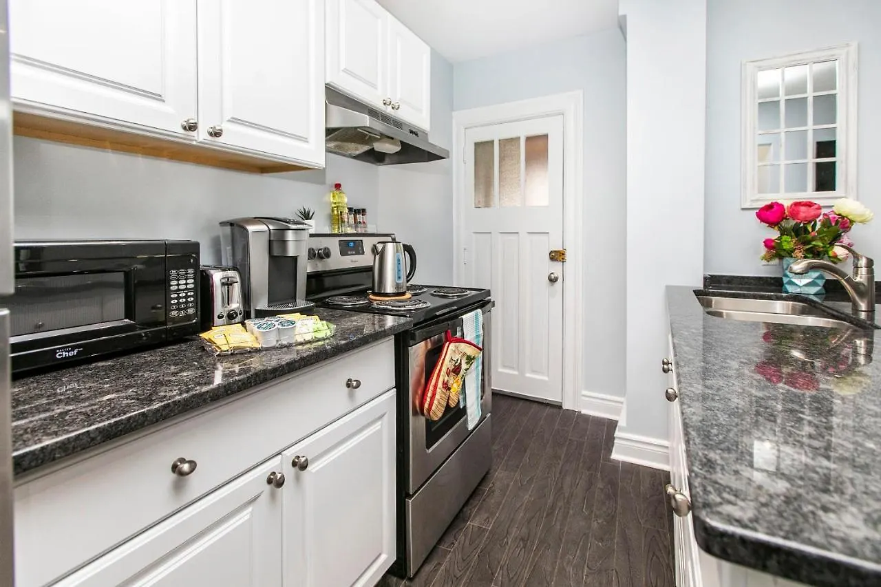Newly Renovated 2Br Units - Near Little Italy Apartment Ottawa Canada